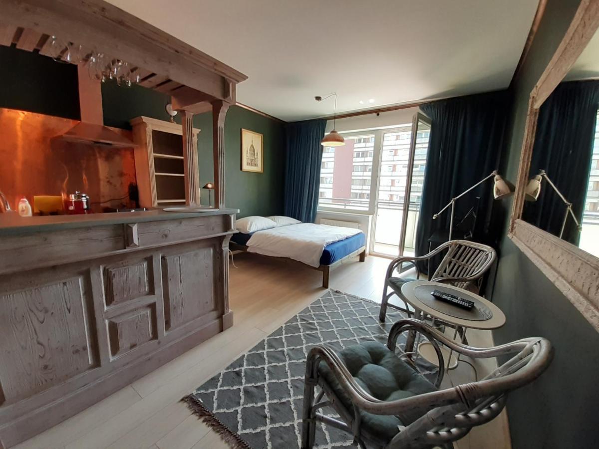 Entrez Radnica Appartement Košice Buitenkant foto